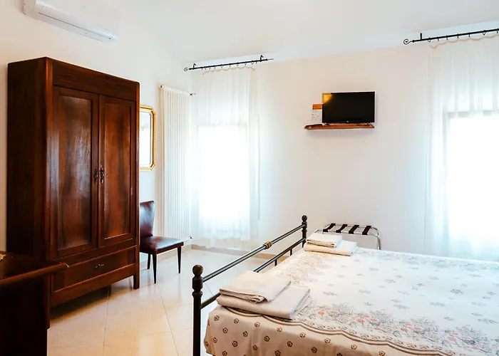 Borgo Tarapino Campagna Affittacamere